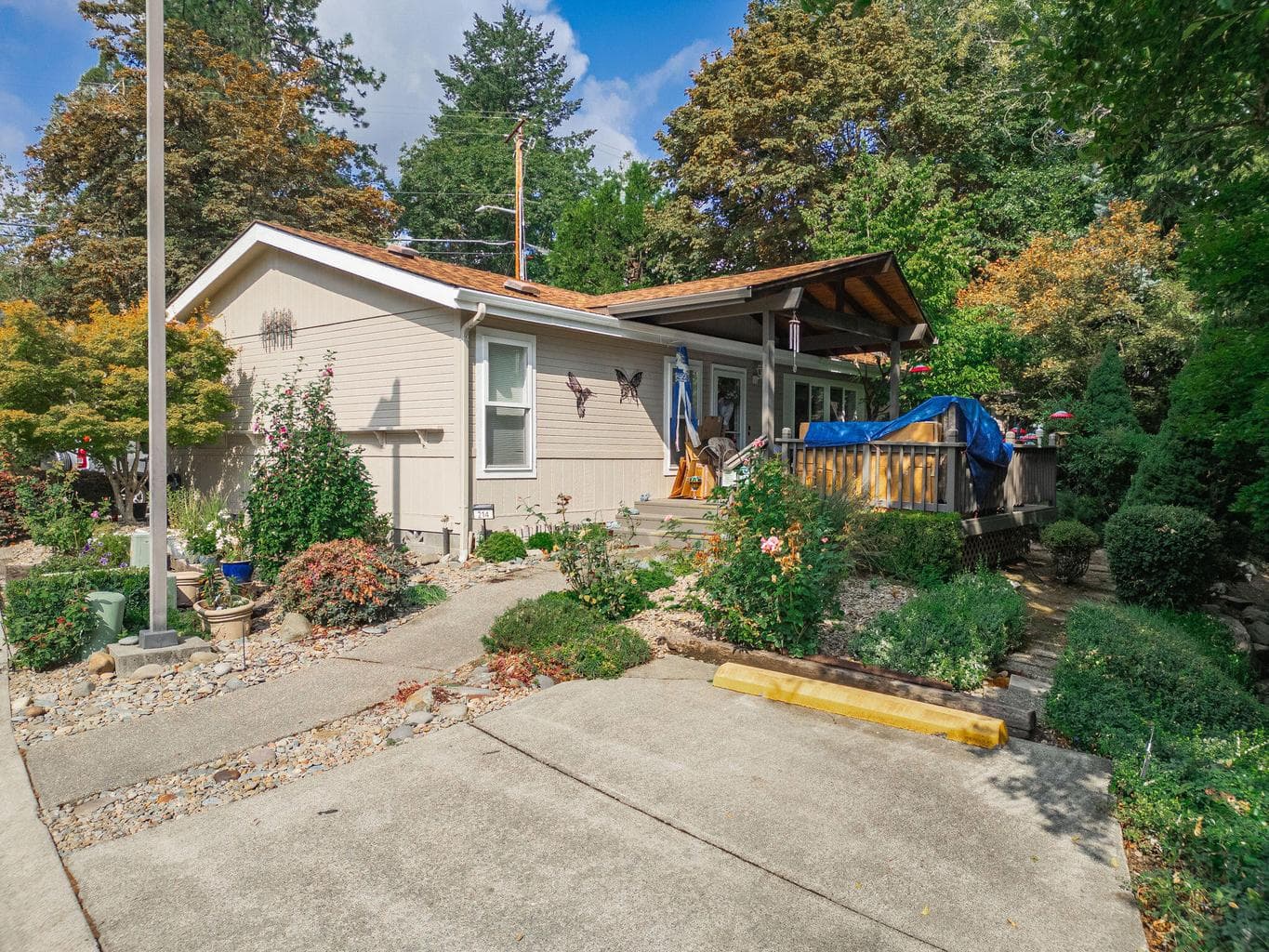 Photo of 214 Creekside 1 of 54