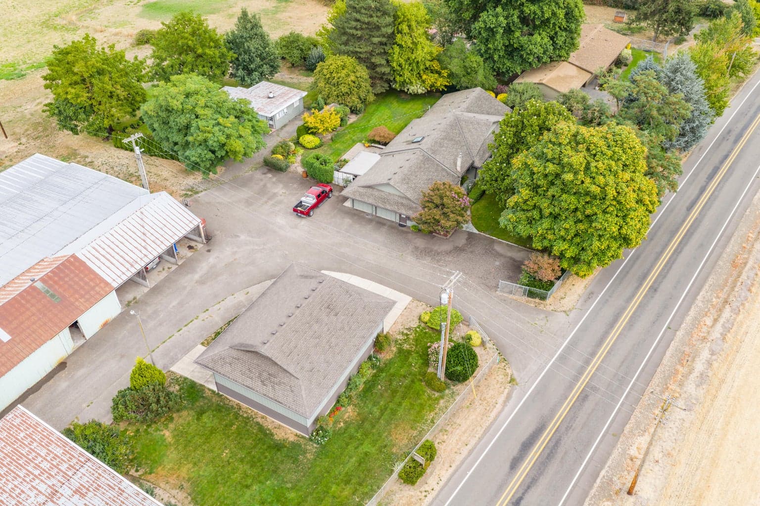 Photo of 6629 Champoeg 3 of 48