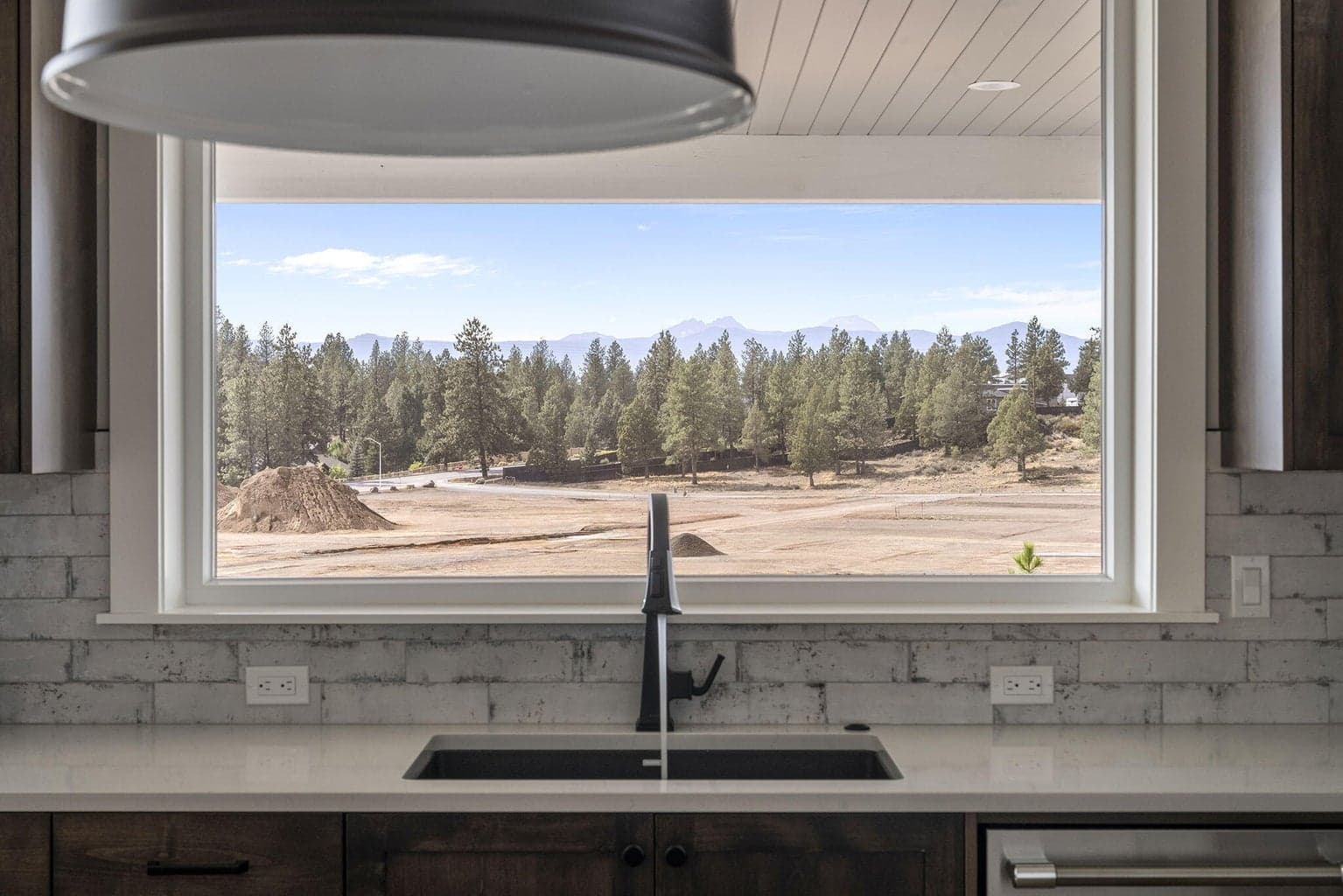 Photo of 3019 NW Polarstar Court 25 of 68