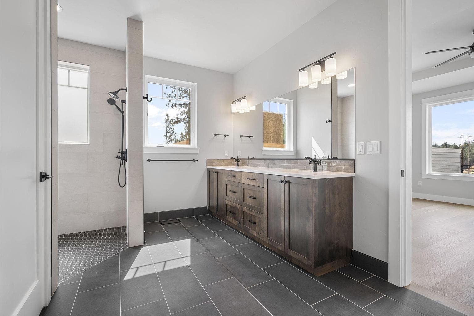 Photo of 3019 NW Polarstar Court 24 of 68