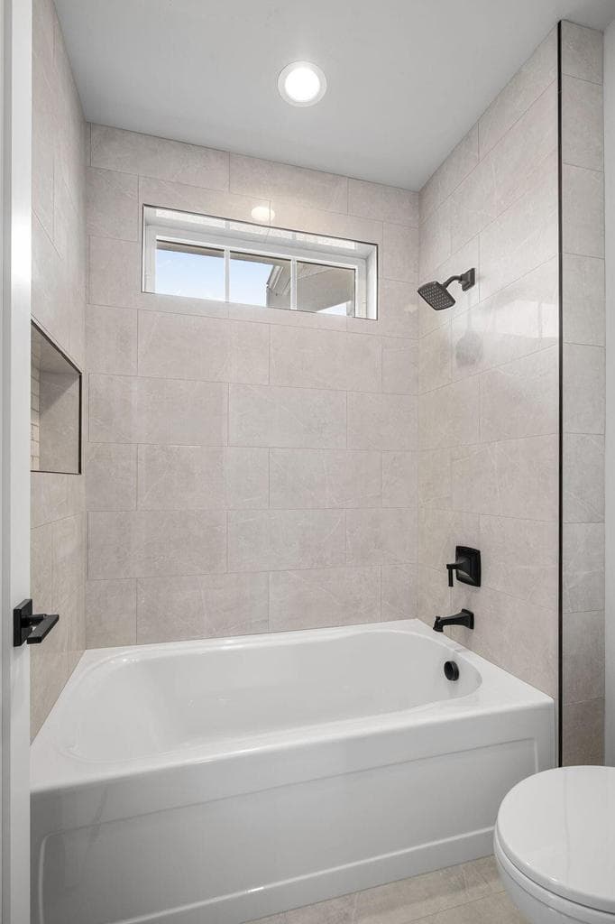 Photo of 3019 NW Polarstar Court 43 of 68