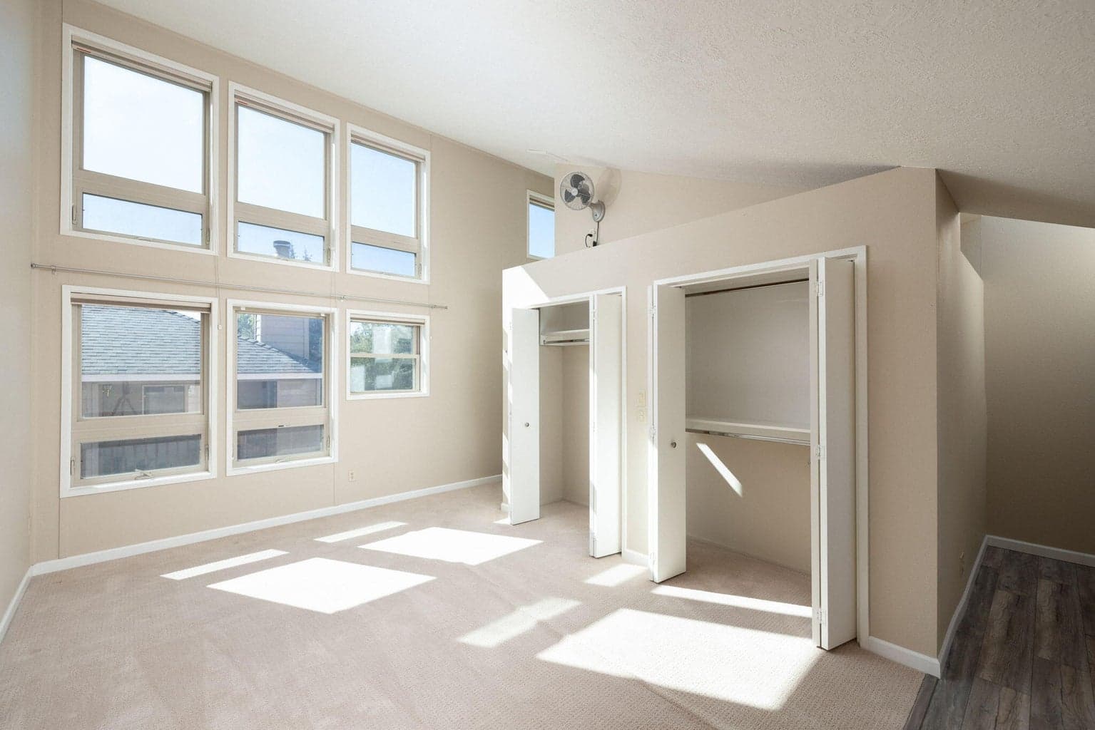 Light and bright, vaulted ceilings.