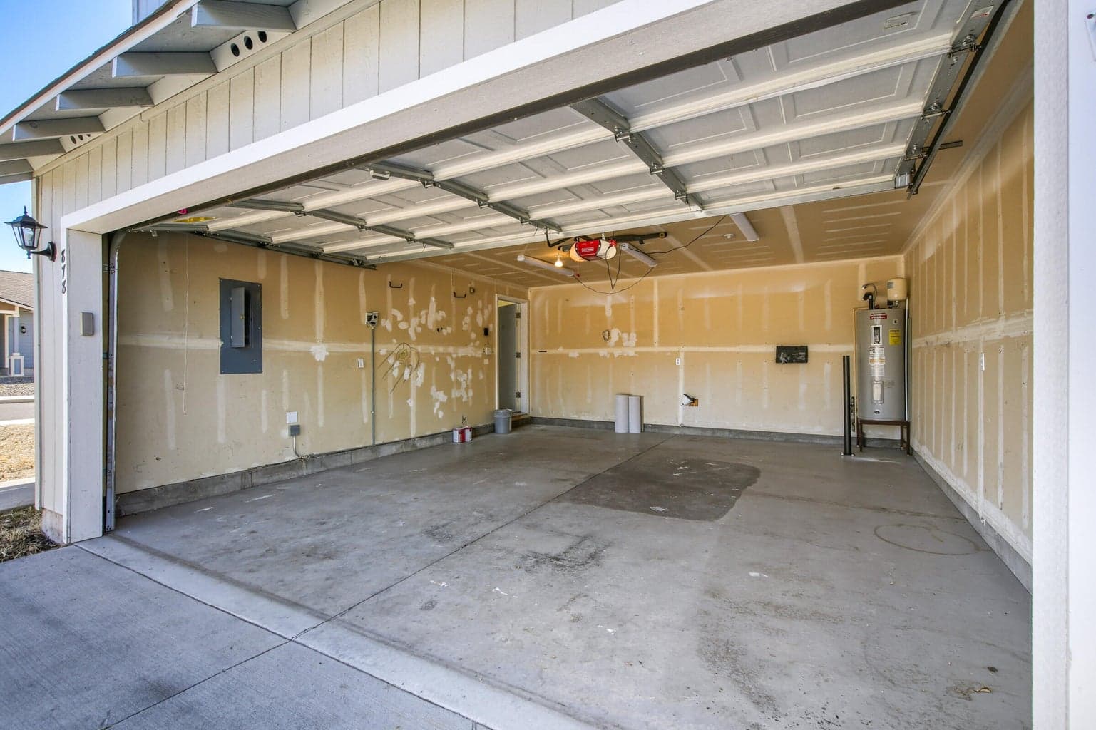 Photo of 878 SE Kristin Way 36 of 37
