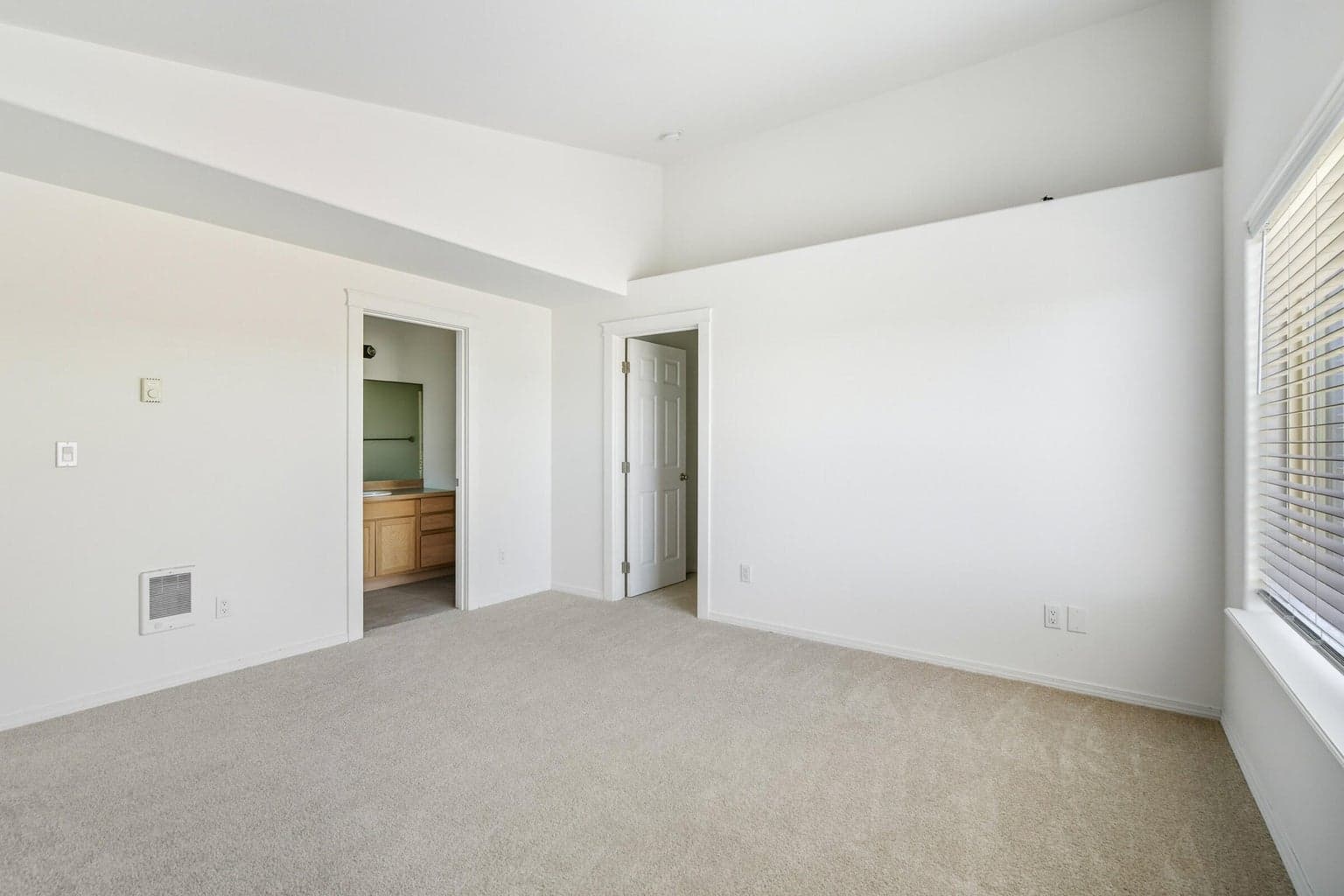 Photo of 878 SE Kristin Way 13 of 37