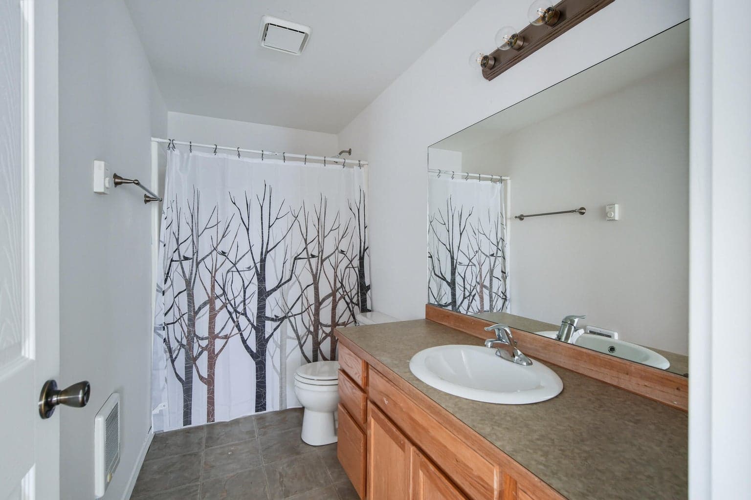 Photo of 878 SE Kristin Way 26 of 37