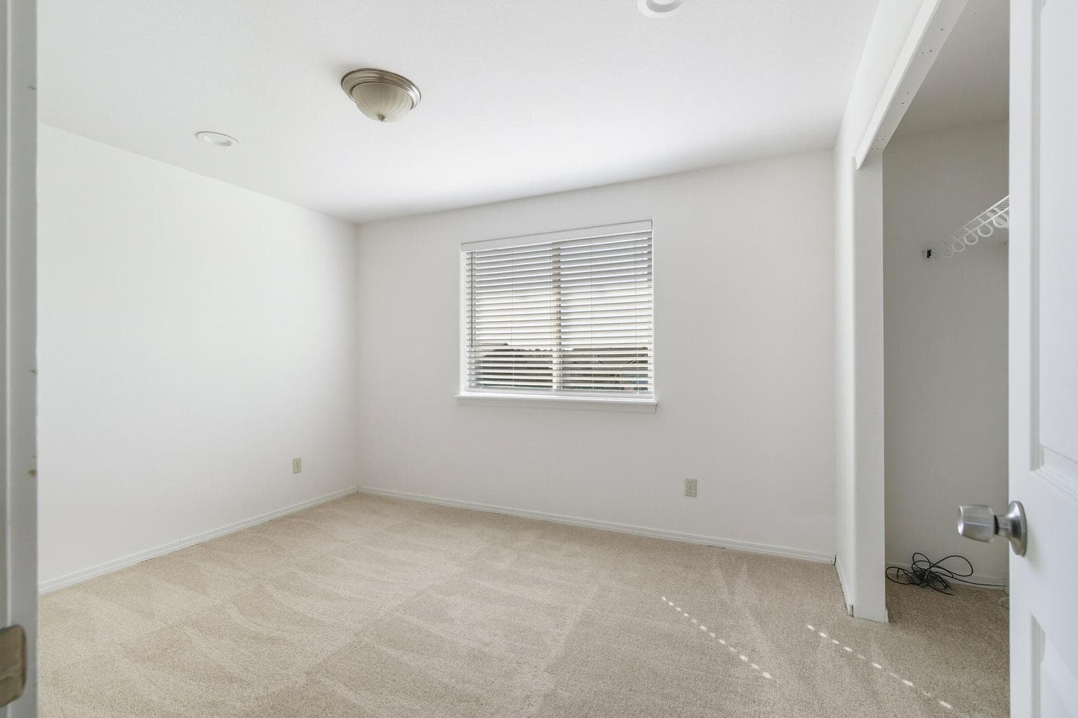 Photo of 878 SE Kristin Way 22 of 37
