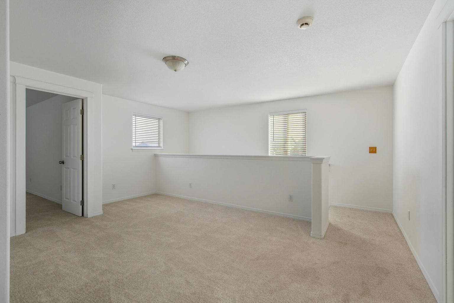 Photo of 878 SE Kristin Way 25 of 37