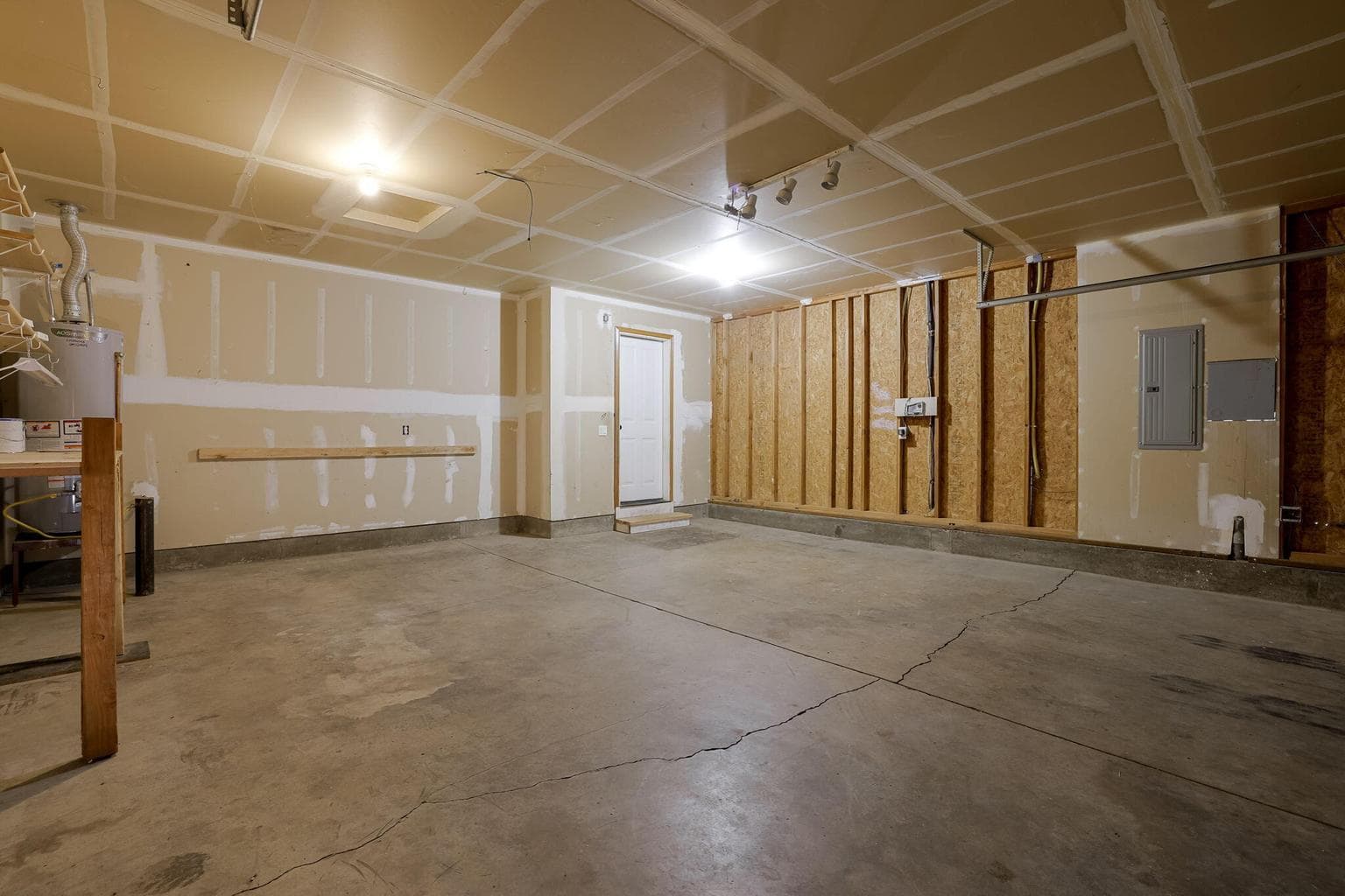Photo of 3425 SW Juniper Avenue 29 of 33