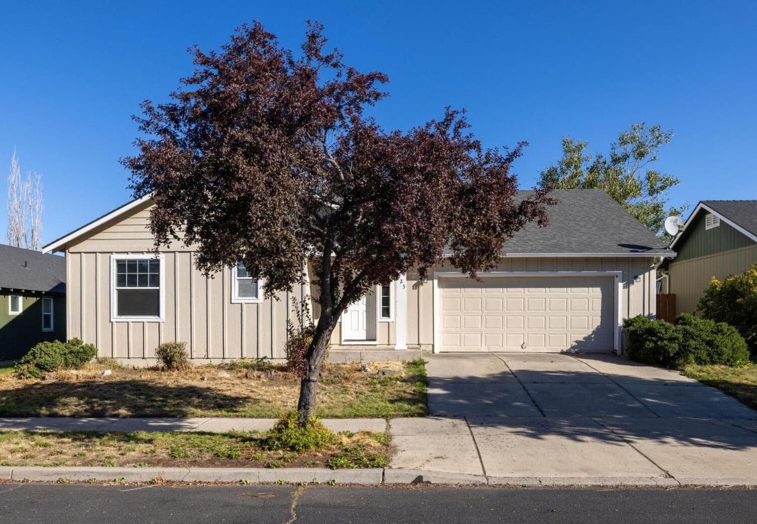 Photo of 3425 Juniper 1 of 33