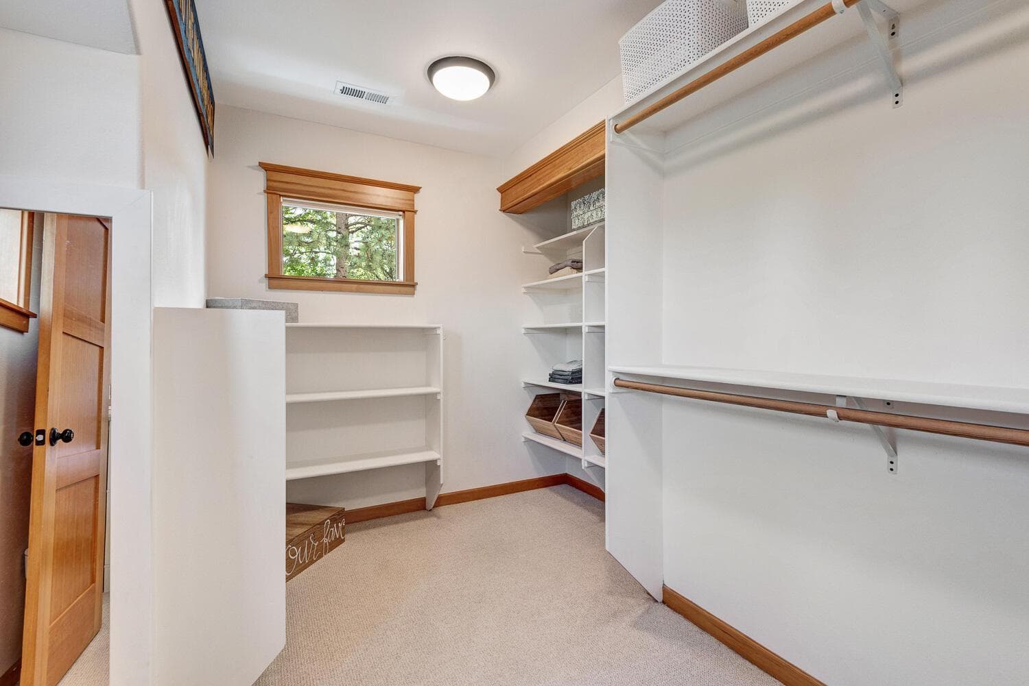 Photo of 2084 NW Shiraz Court 17 of 34