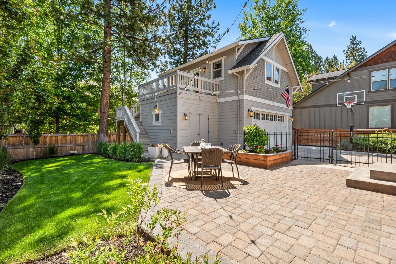 Photo of 2084 NW Shiraz Court 24 of 34