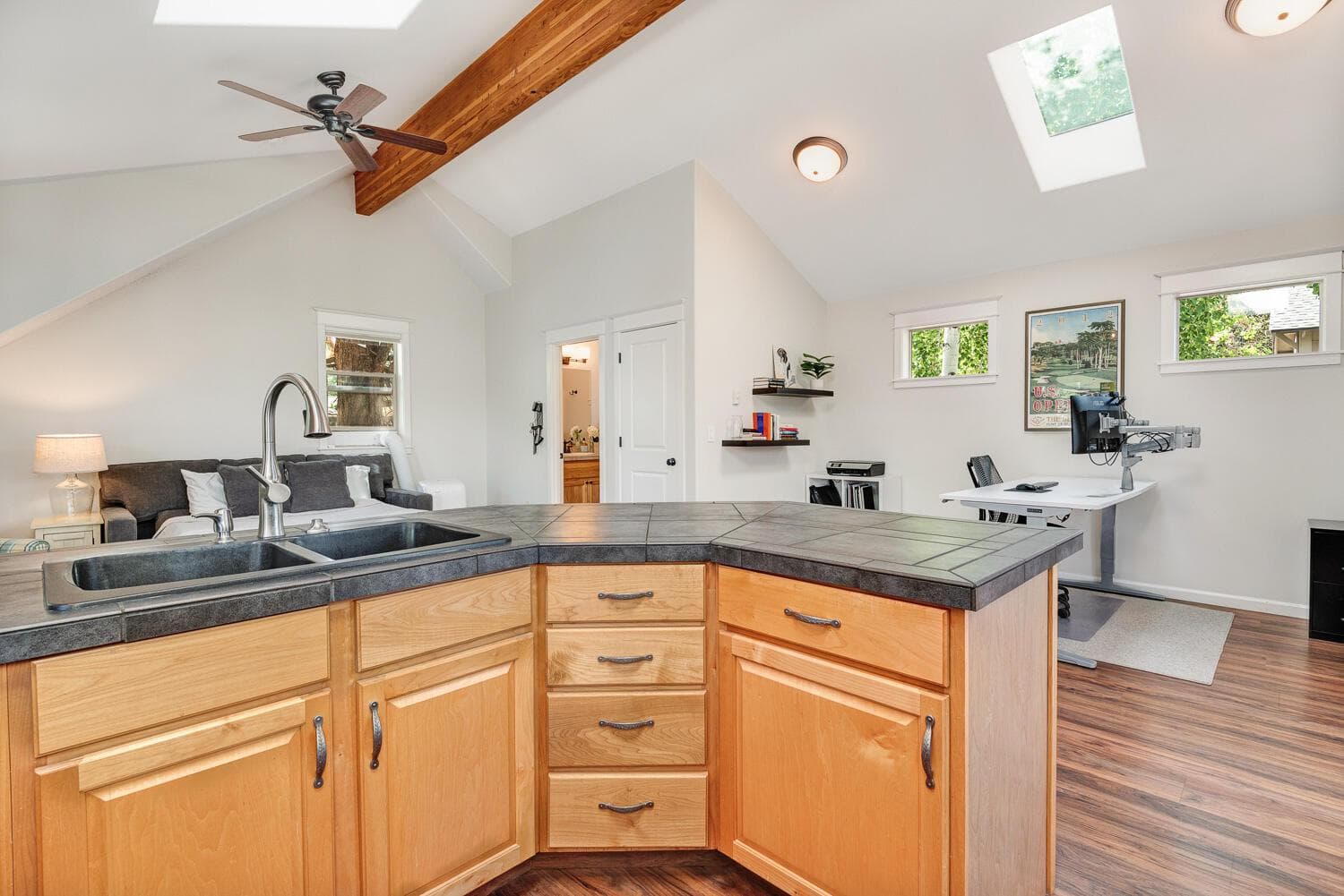 Photo of 2084 NW Shiraz Court 32 of 34