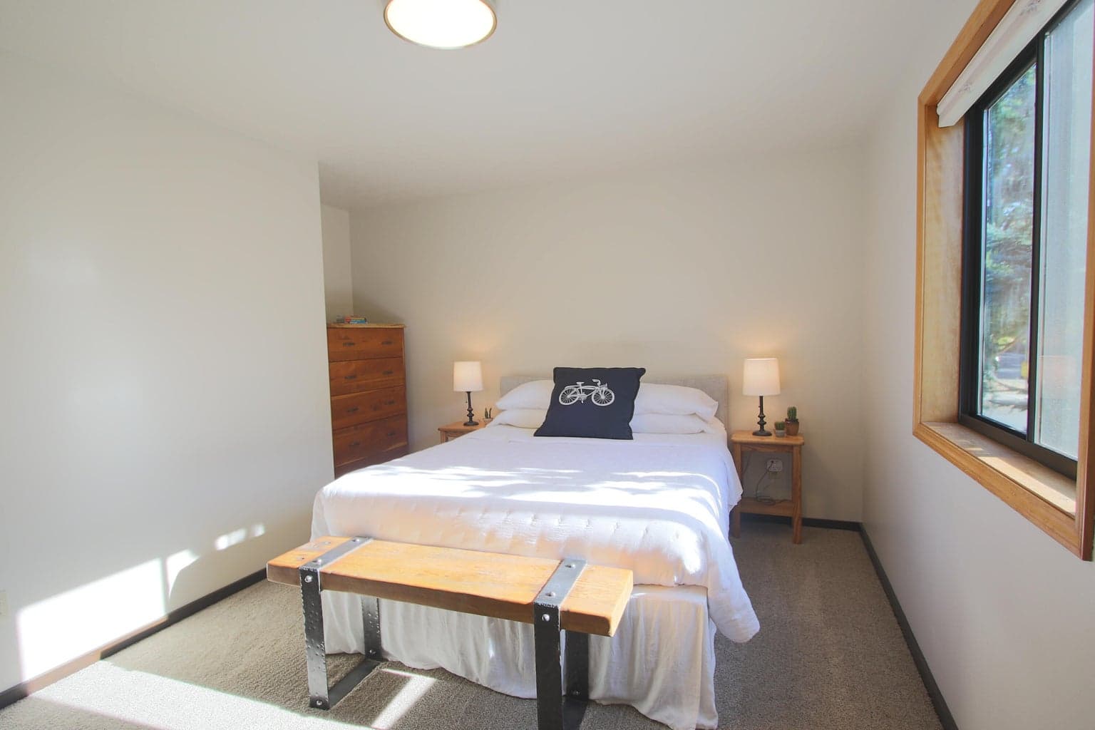 Photo of 1385 NE Williamson Boulevard 27 of 37