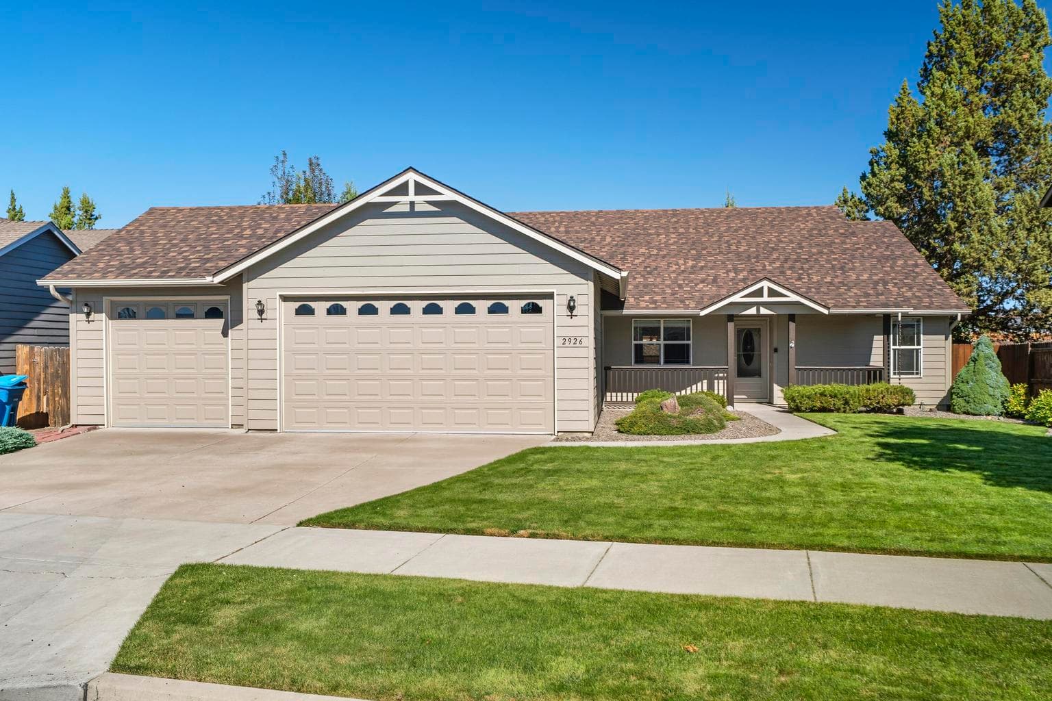 Photo of 2926 19th 1 of 40