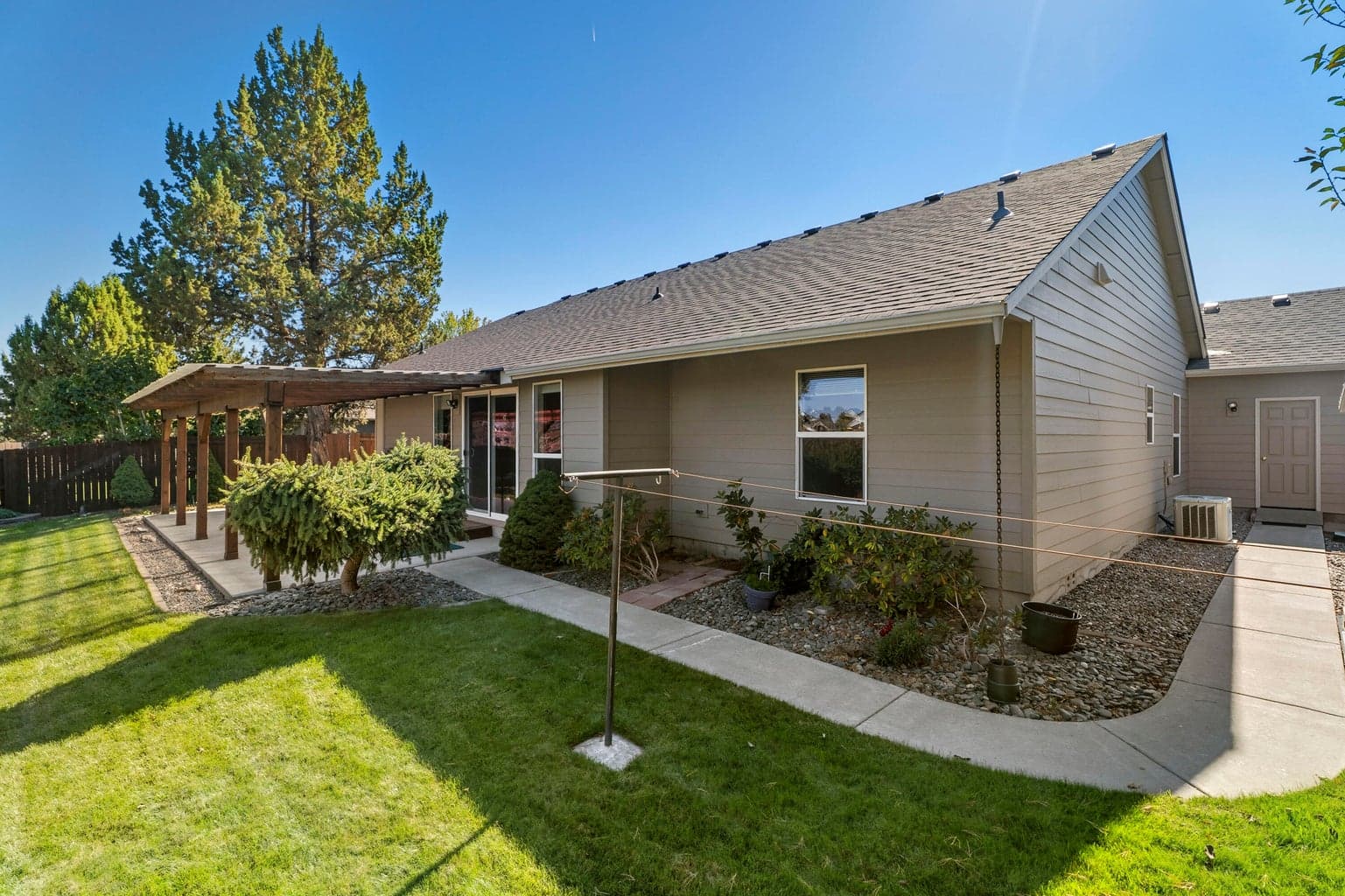 Photo of 2926 NW 19th Street 30 of 40