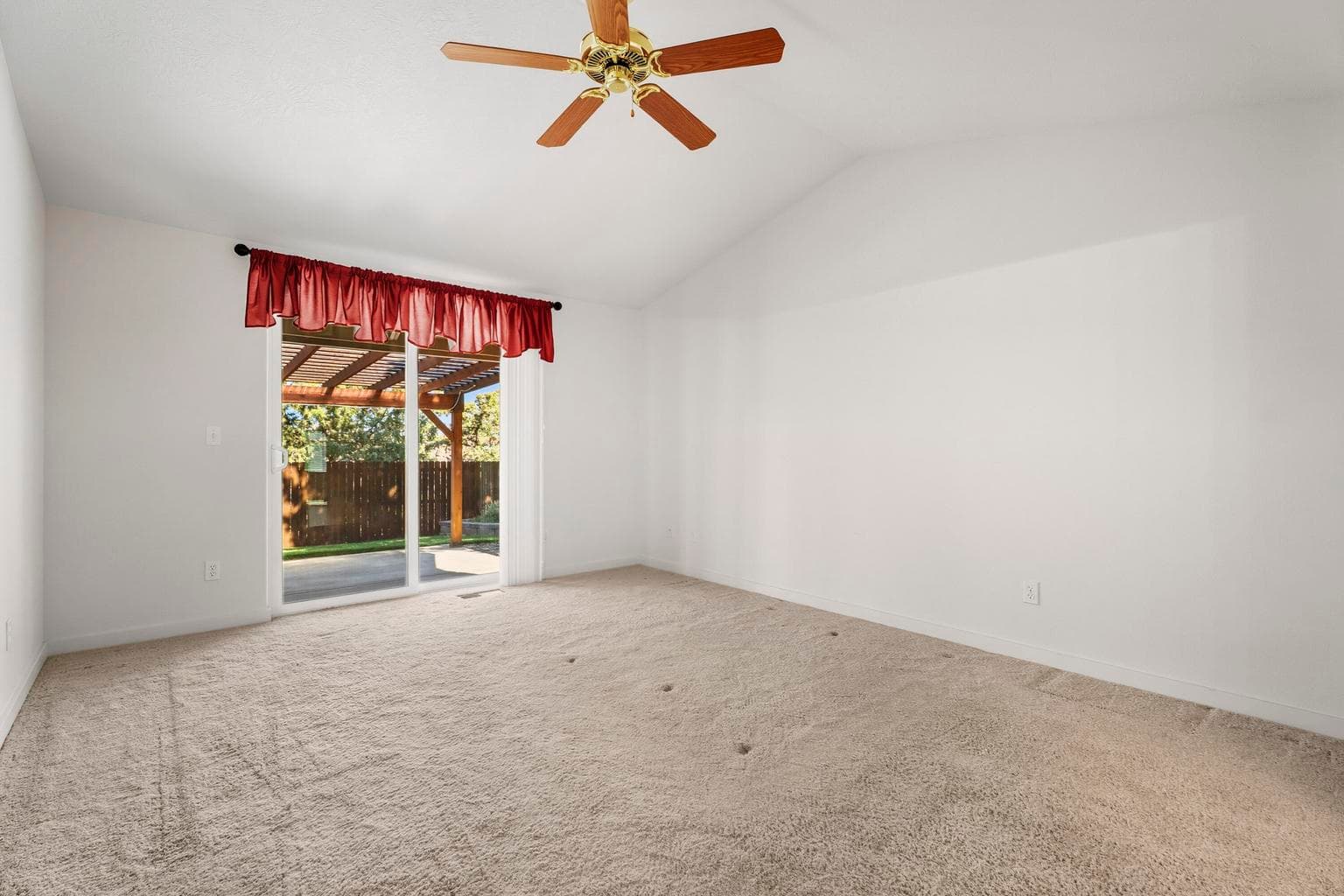 Photo of 2926 NW 19th Street 18 of 40