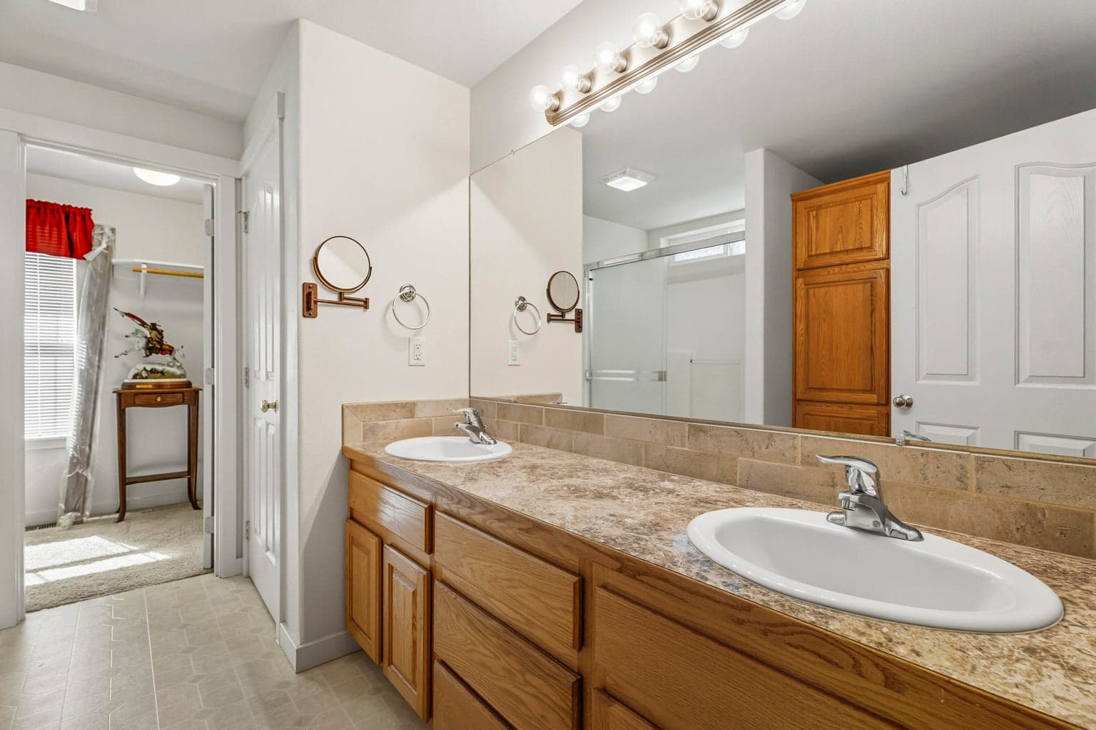 Photo of 2926 NW 19th Street 20 of 40