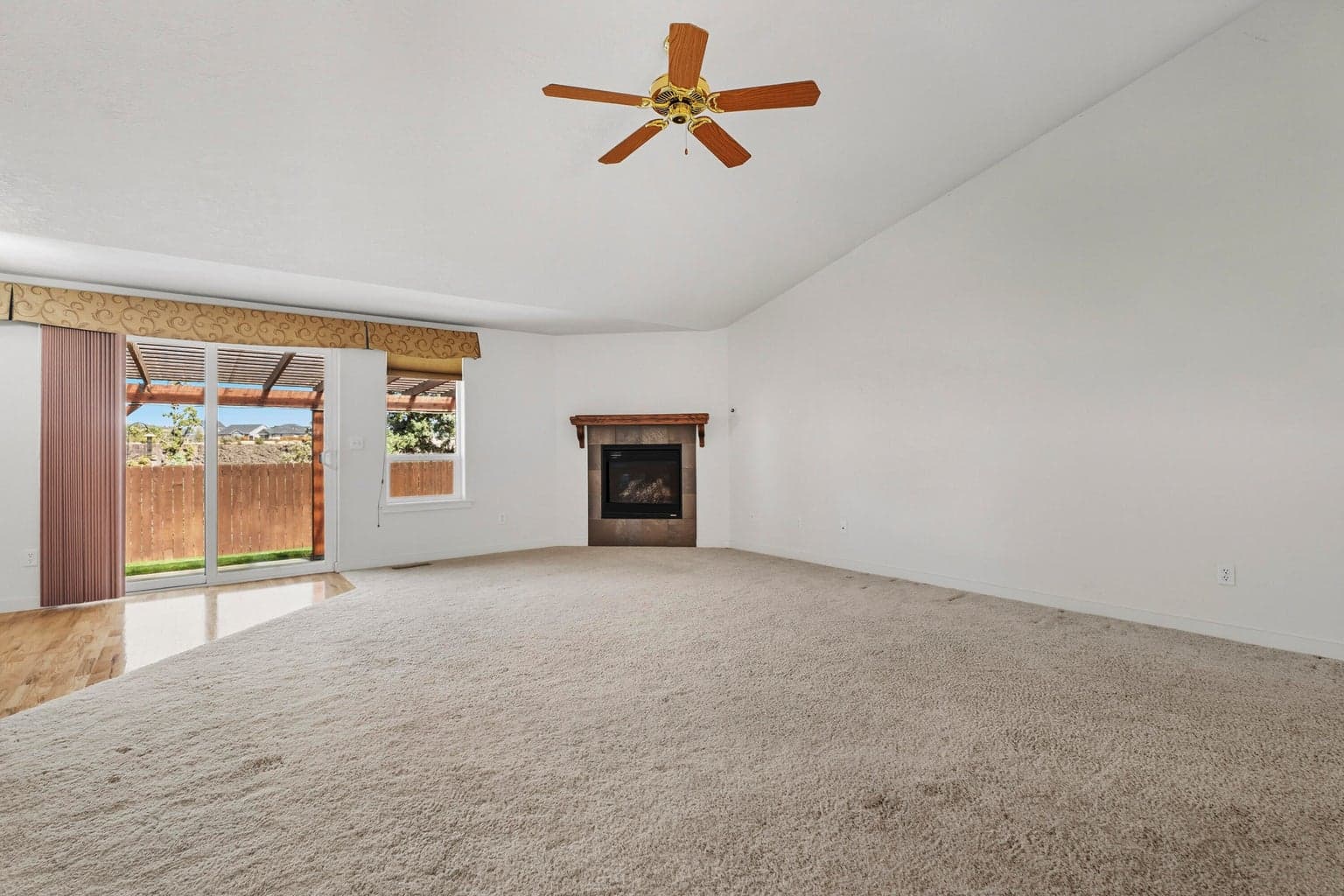 Photo of 2926 NW 19th Street 12 of 40