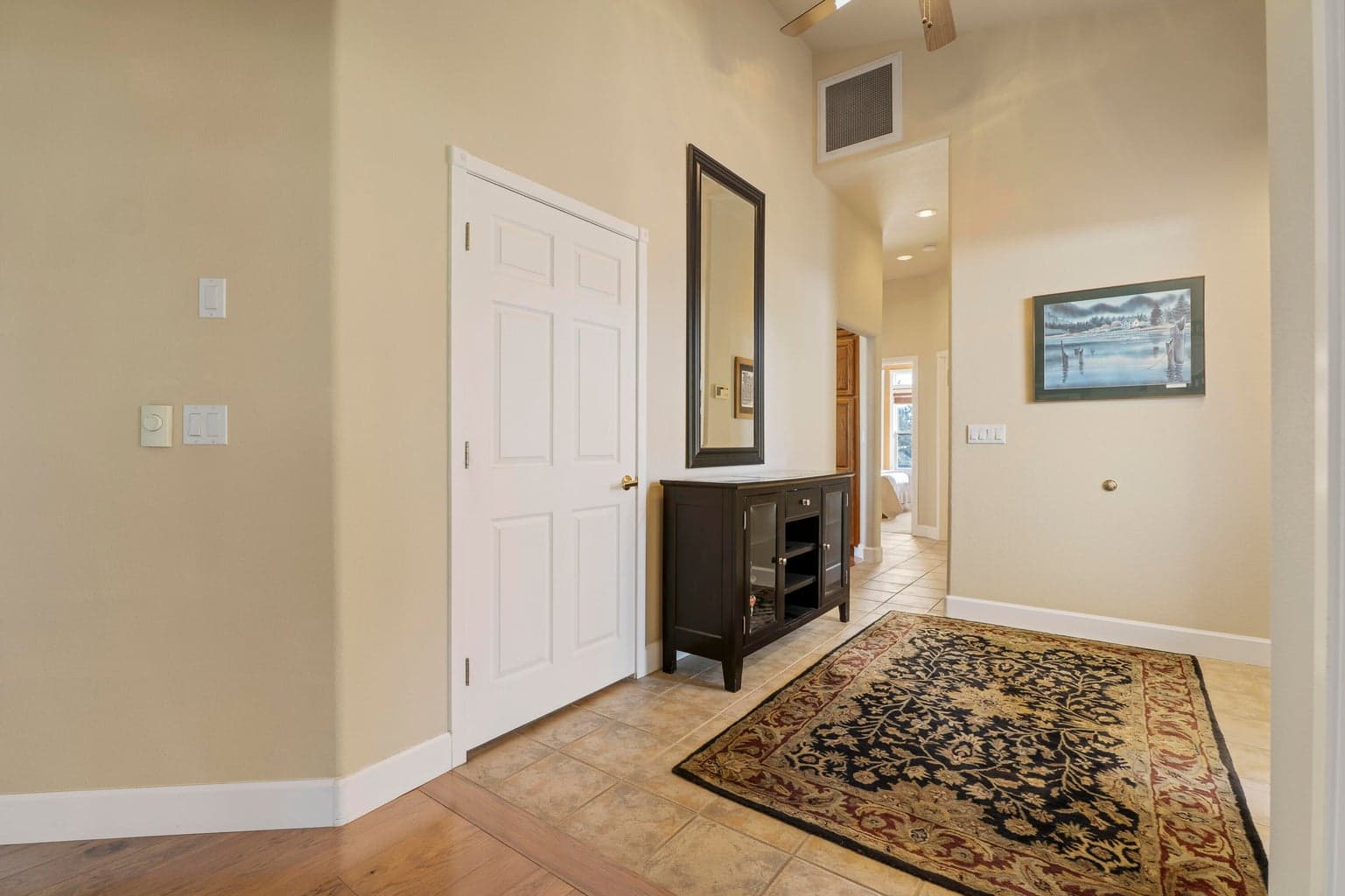 Photo of 3735 SW Timber Avenue 7 of 46