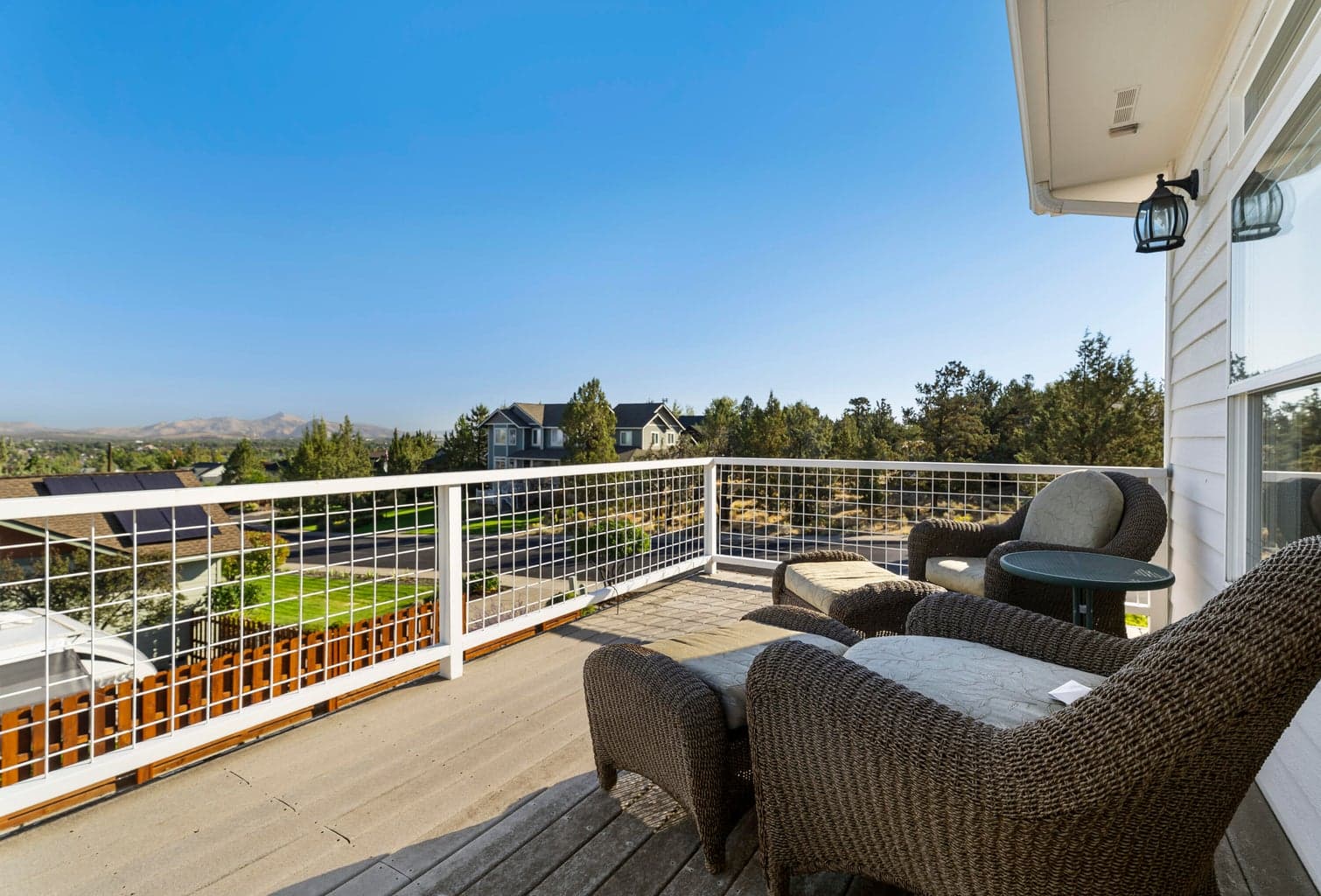 Photo of 3735 SW Timber Avenue 29 of 46