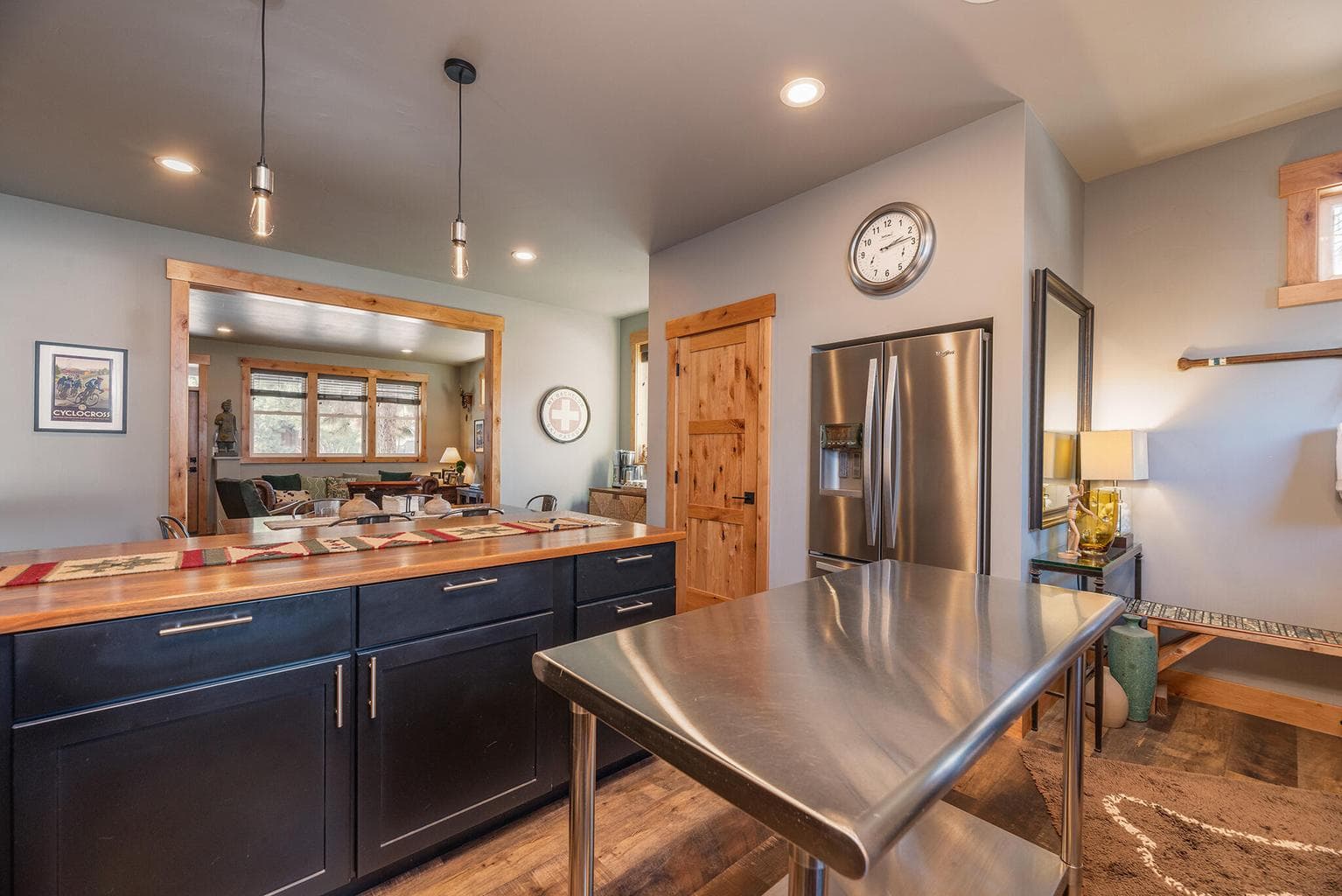 Photo of 930 E Desperado Trail 11 of 35
