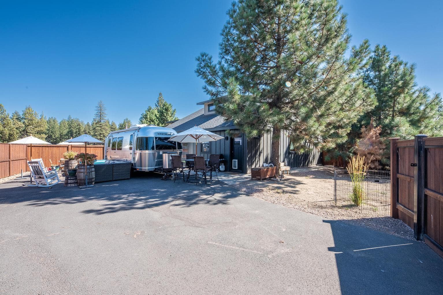 Photo of 930 E Desperado Trail 35 of 35