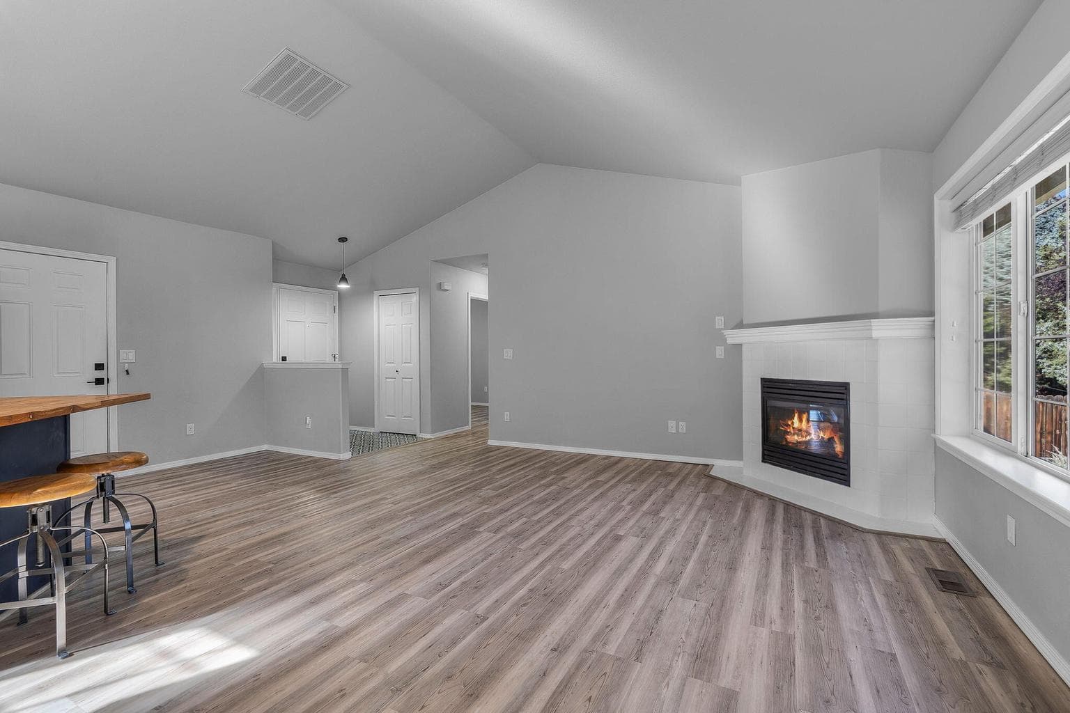 Photo of 20930 Spinnaker Street 12 of 35