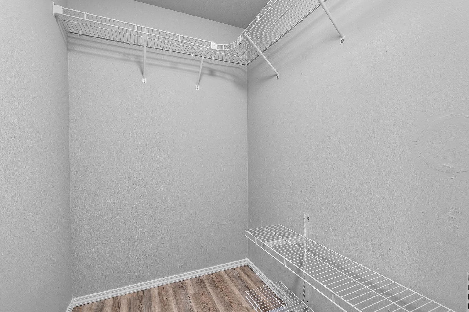 Photo of 20930 Spinnaker Street 26 of 35