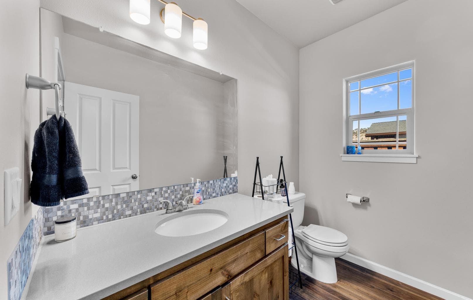 Photo of 450 SE Stearns Road 11 of 19