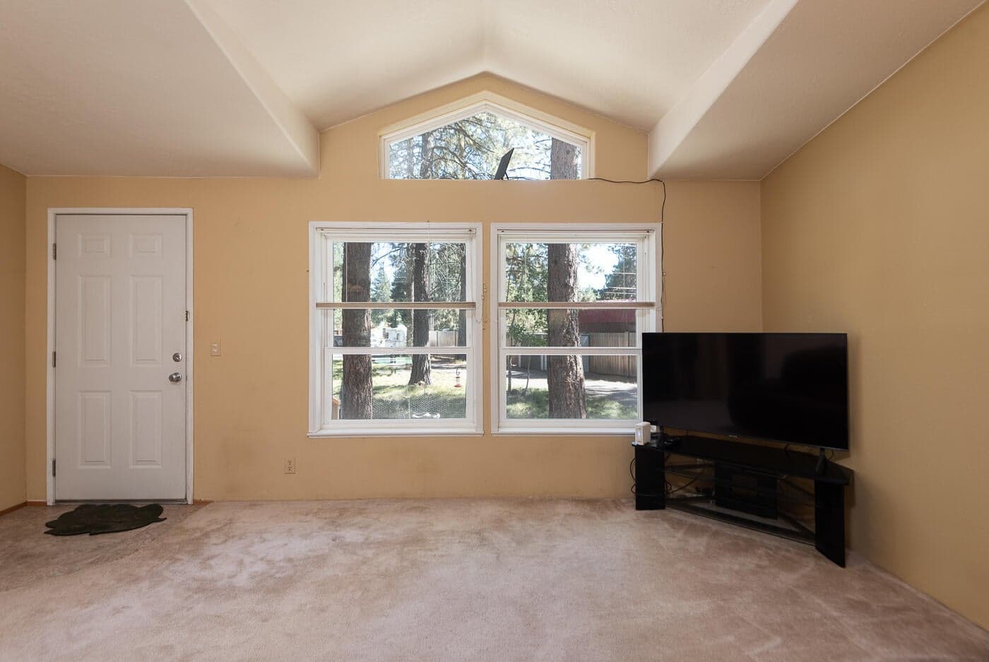 Photo of 60451 Umatilla Circle 11 of 52