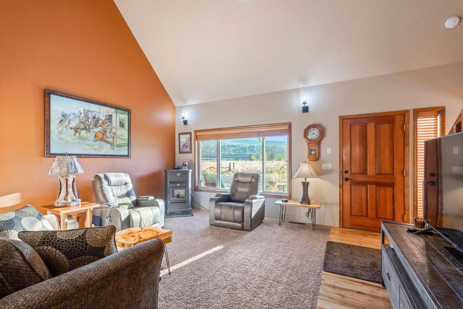 Photo of 391 NE Marmot Lane 6 of 42