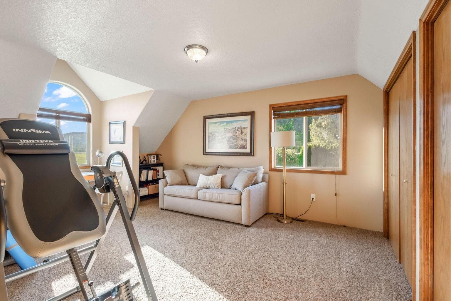Photo of 391 NE Marmot Lane 19 of 42