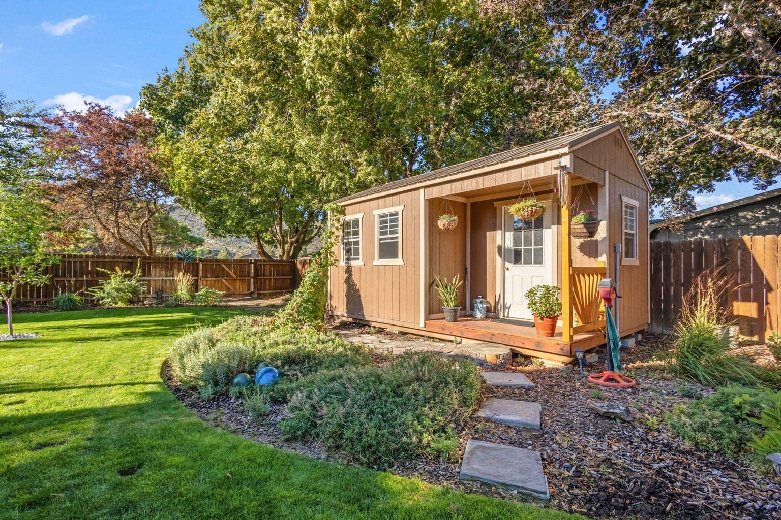 Photo of 391 NE Marmot Lane 29 of 42