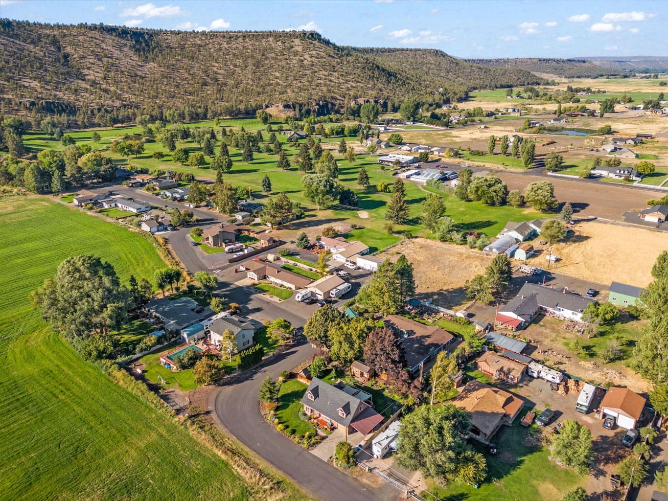 Photo of 391 NE Marmot Lane 38 of 42