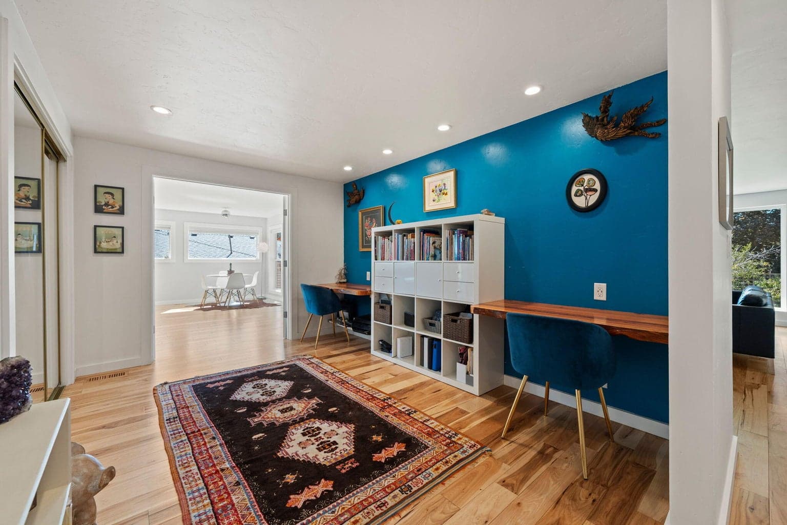 Photo of 1225 NE 9th Street 27 of 63