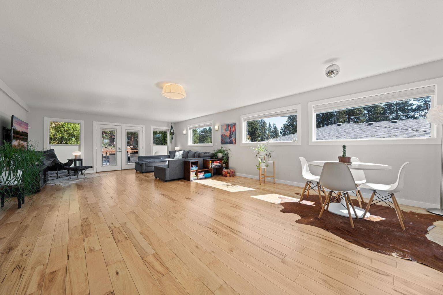 Photo of 1225 NE 9th Street 29 of 63