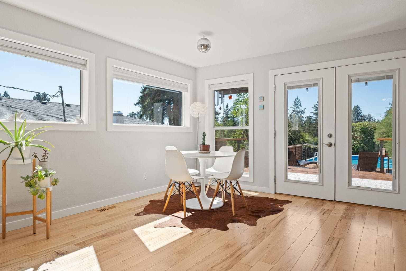 Photo of 1225 NE 9th Street 31 of 63