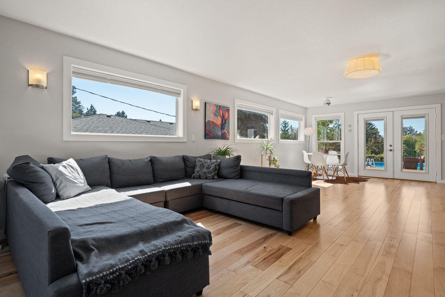 Photo of 1225 NE 9th Street 32 of 63