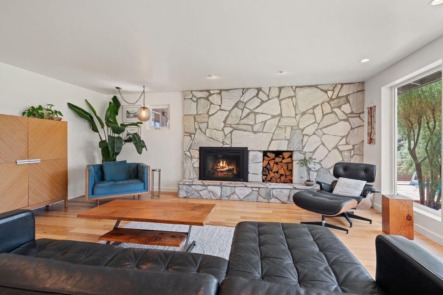 Photo of 1225 NE 9th Street 20 of 63