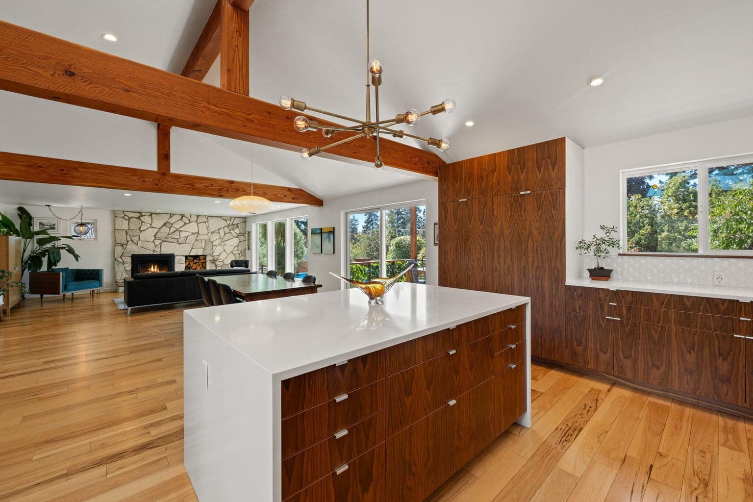 Photo of 1225 NE 9th Street 13 of 63