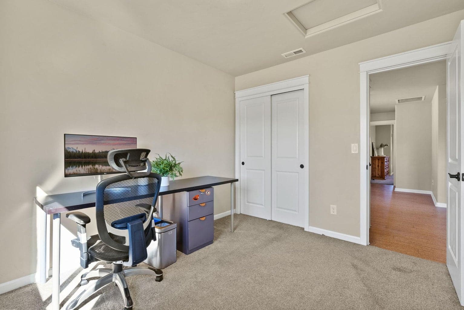 Photo of 3831 NE Purcell Boulevard 24 of 37