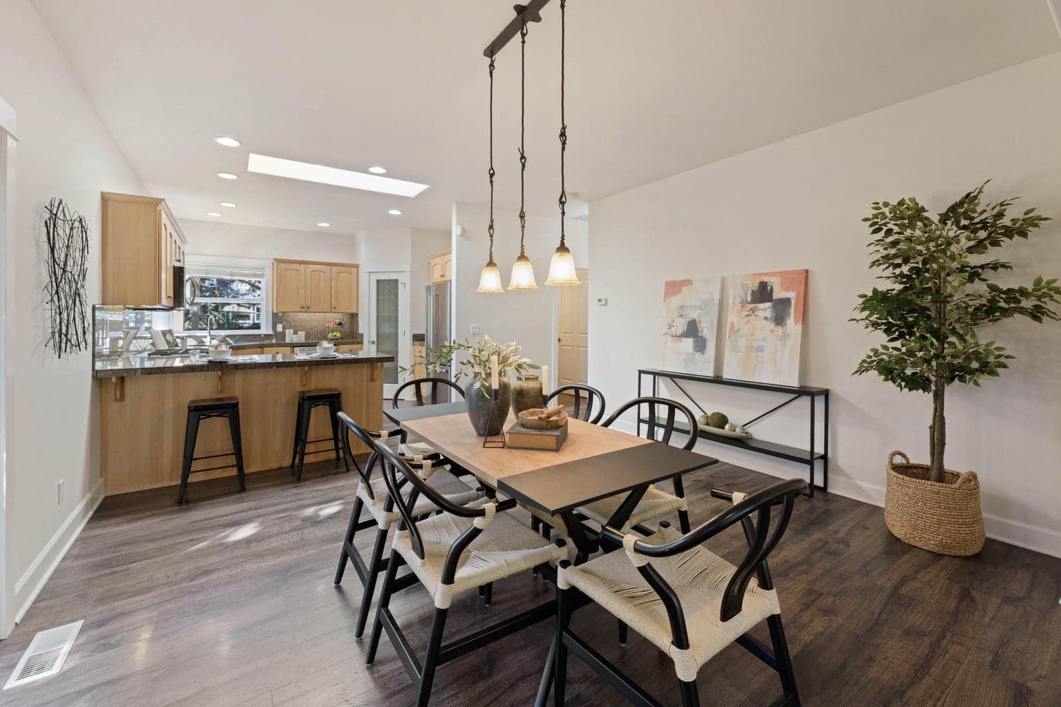 Photo of 2431 NW Awbrey Road 16 of 35