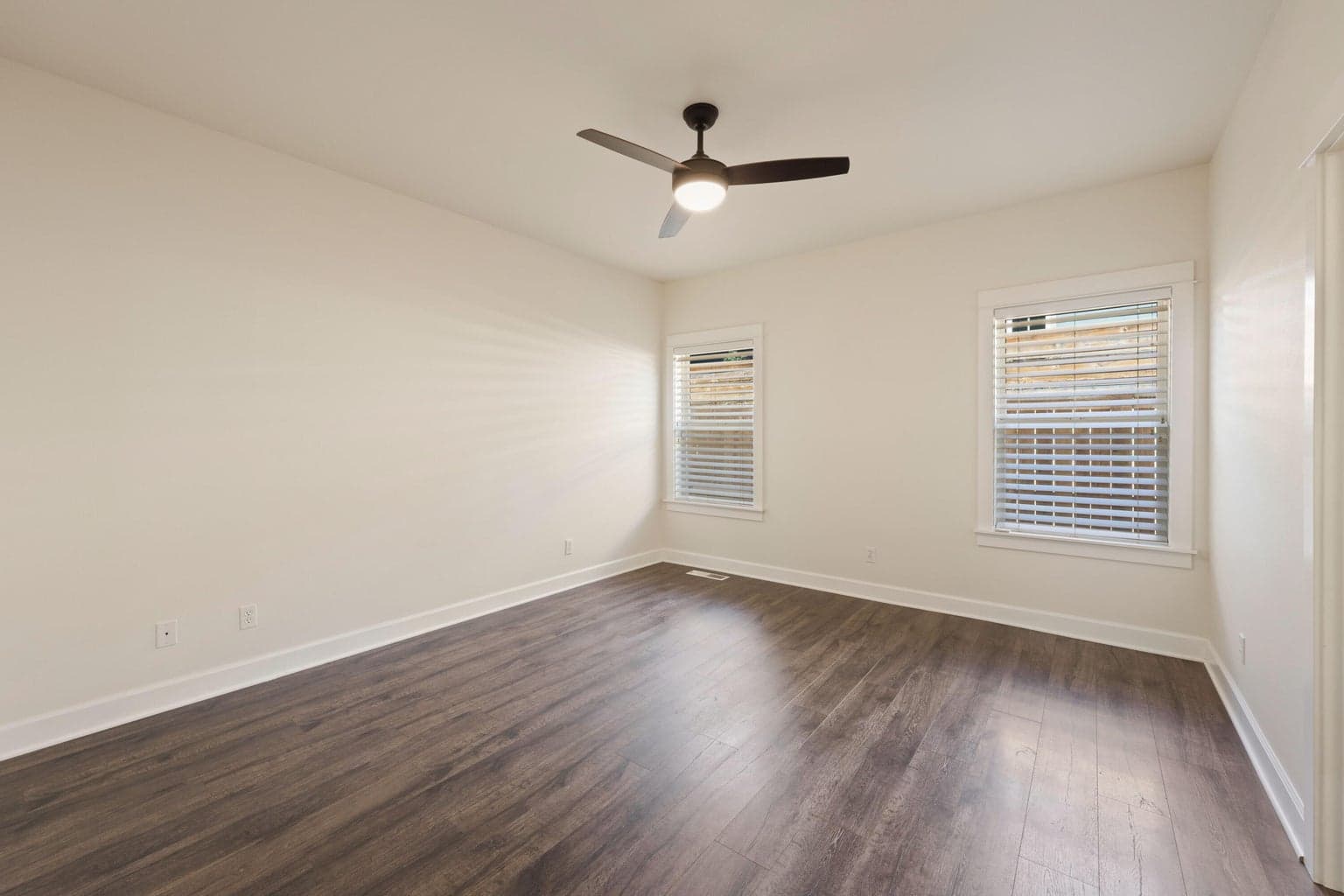 Photo of 2431 NW Awbrey Road 23 of 35