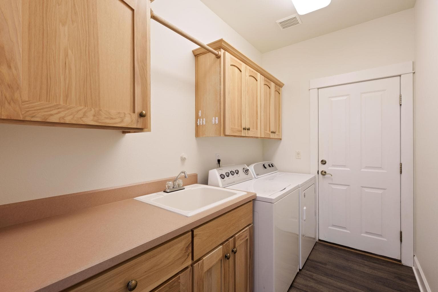Photo of 2431 NW Awbrey Road 28 of 35