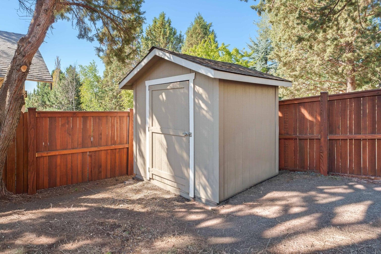 Photo of 2431 NW Awbrey Road 31 of 35