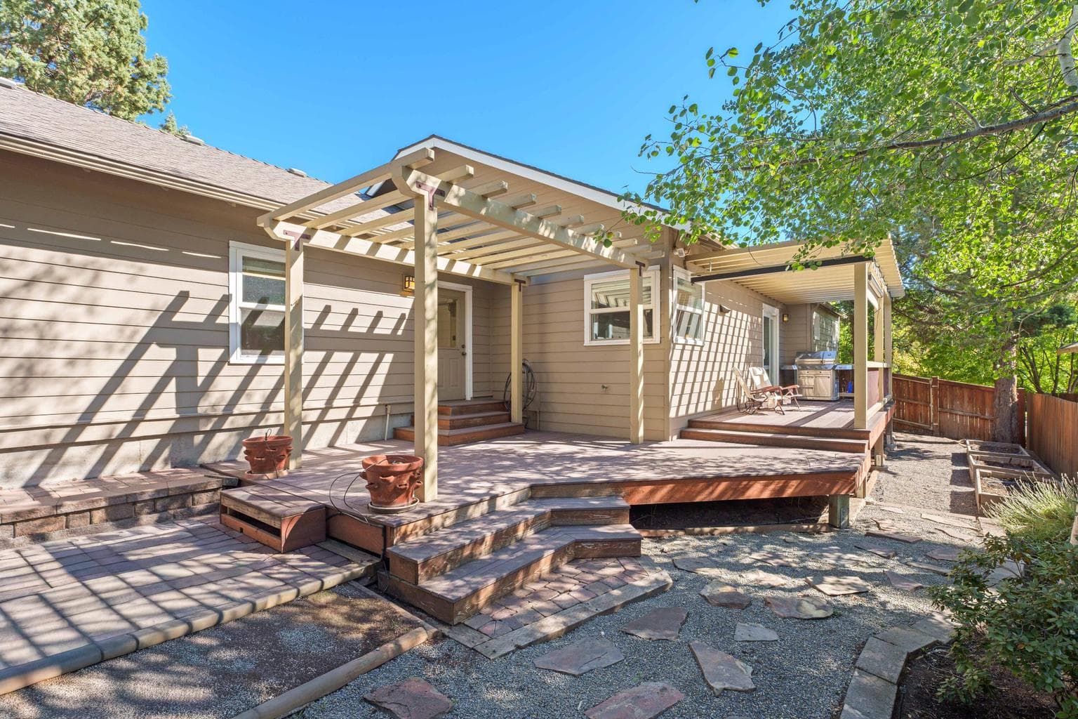 Photo of 2431 NW Awbrey Road 32 of 35