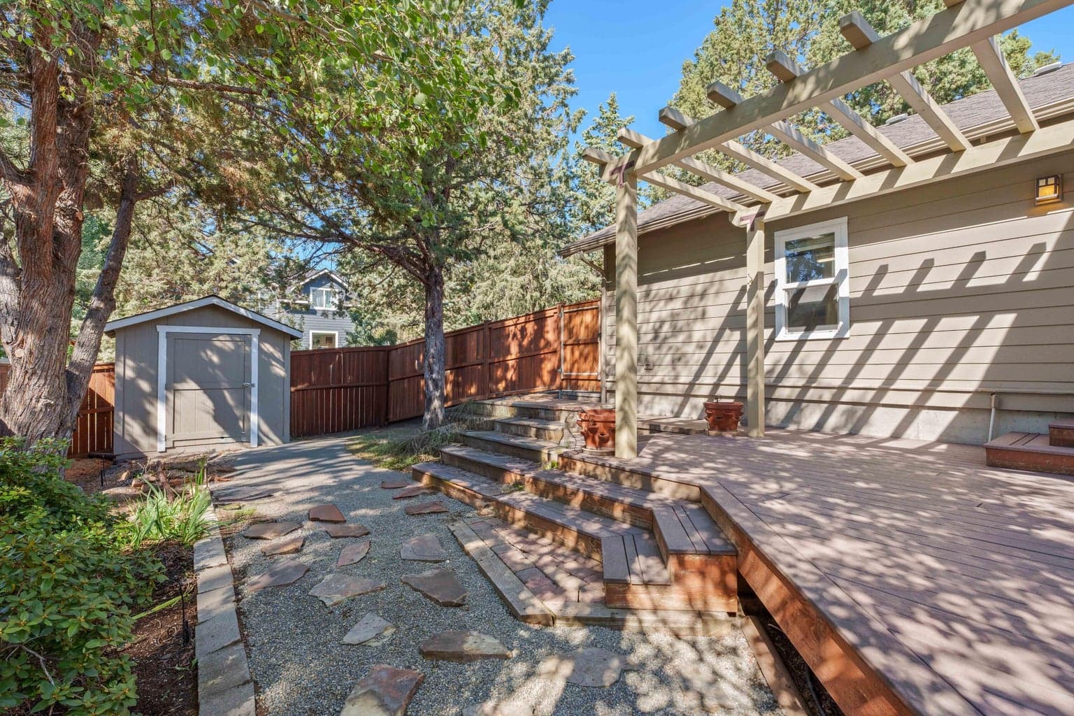 Photo of 2431 NW Awbrey Road 35 of 35