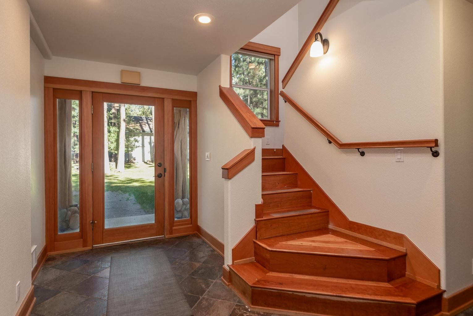 Photo of 18642 River Woods 4 of 34