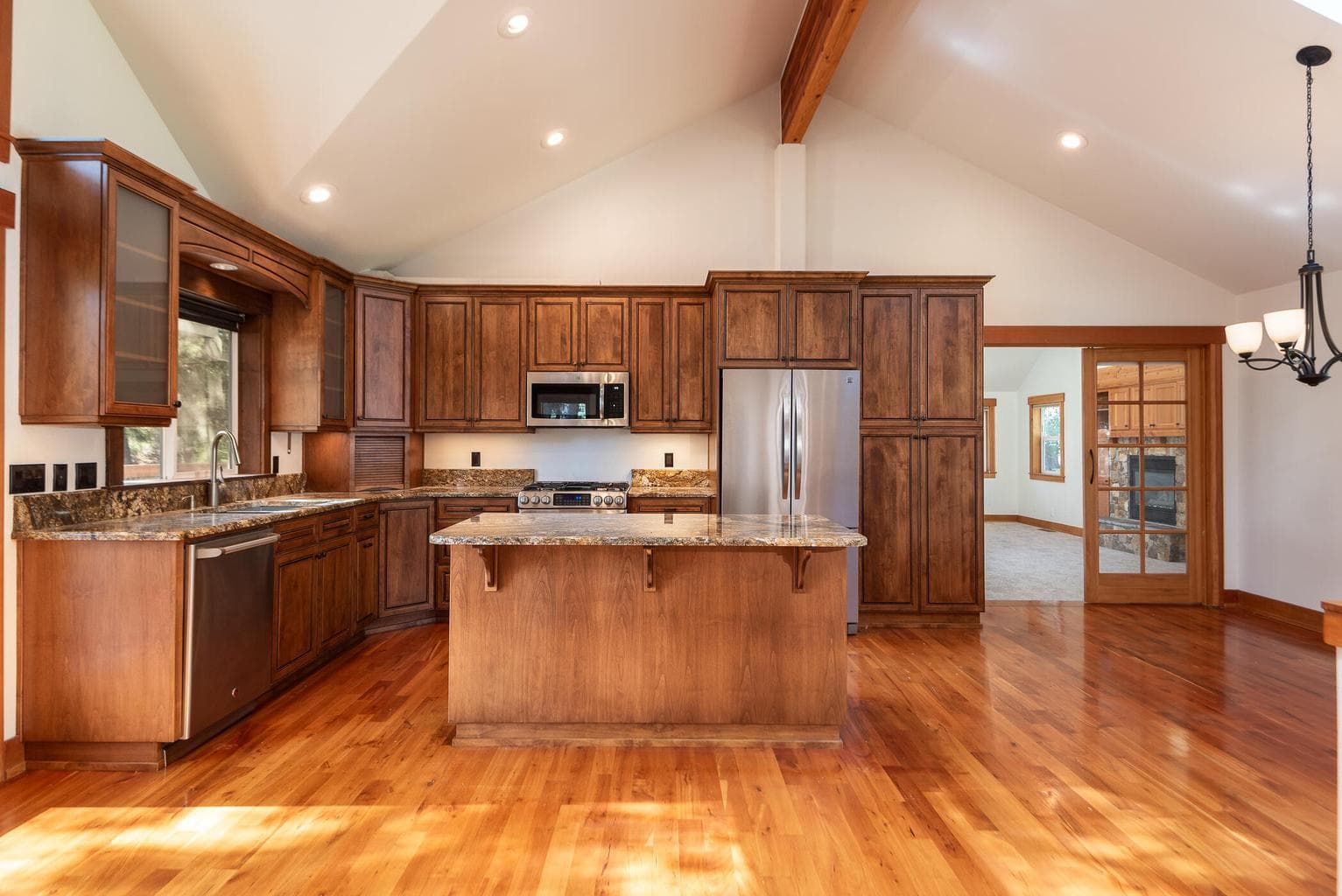 Photo of 18642 River Woods 5 of 34