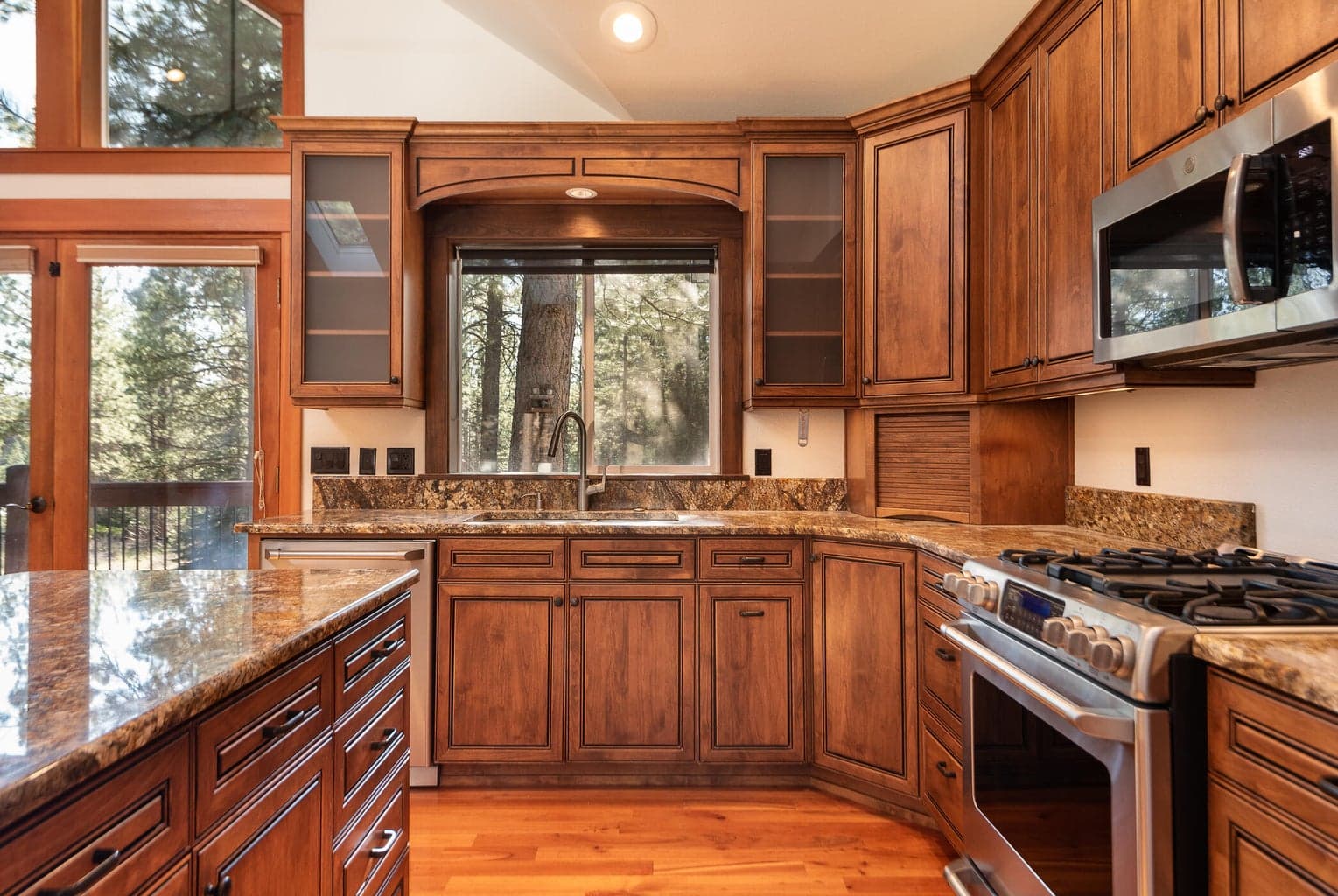 Photo of 18642 River Woods Drive 6 of 34